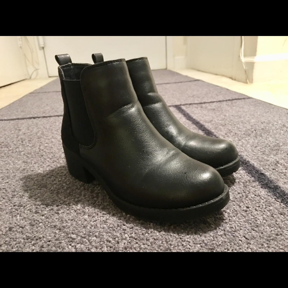 Nasty Gal black chelsea boots